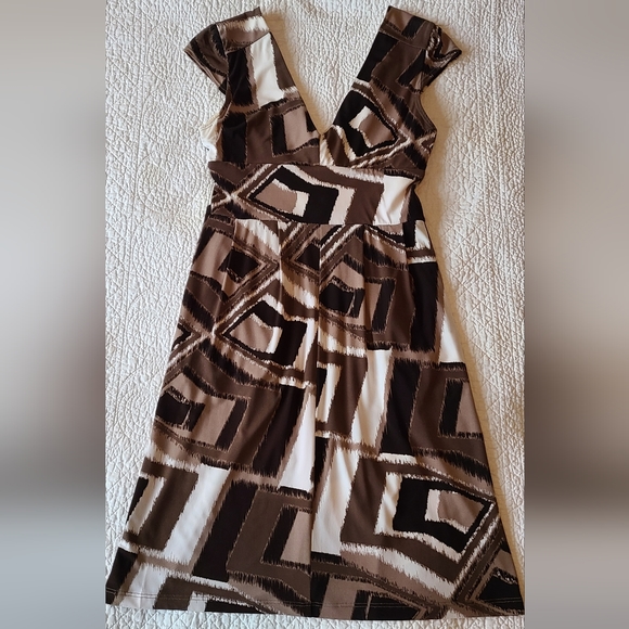 Casual Cap Sleeve Dress - Picture 2 of 3